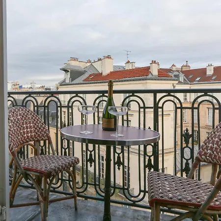 Bright With Balcony *