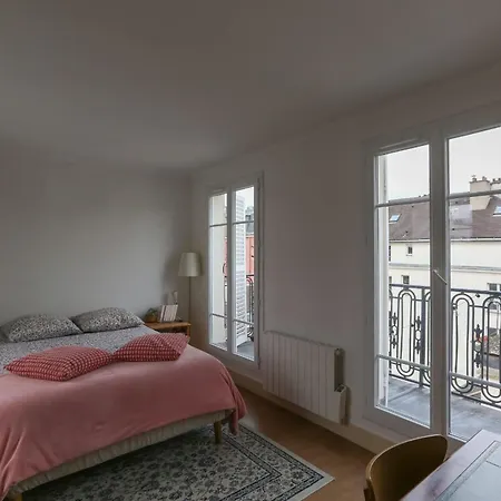 Bright With Balcony Appartement